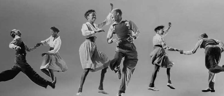 Swingin' at Savoy!