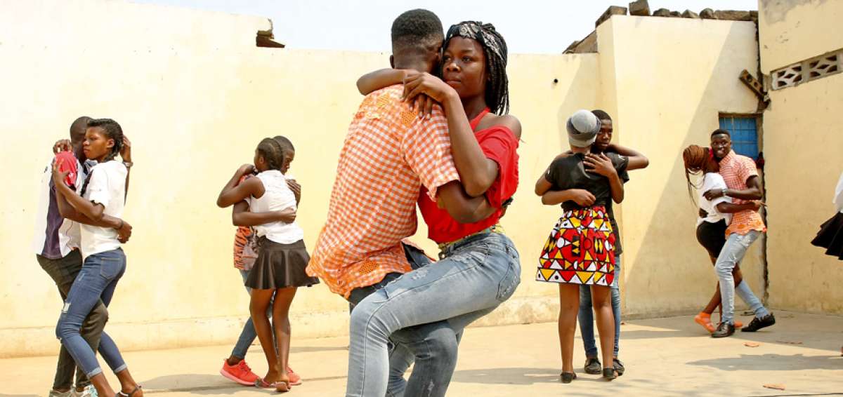 Street Kizomba Meeting, czyli kizomba na ulicy (kizomba na rua)