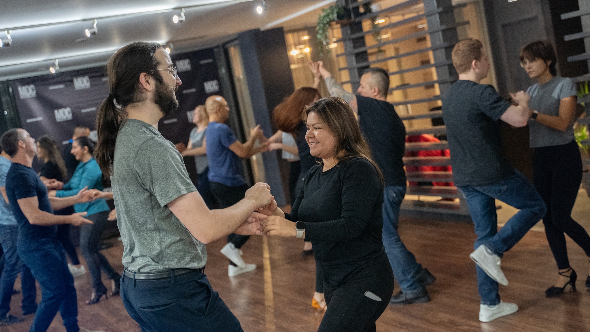 WEDNESDAY INTERMEDIATE SALSA ON2 & BACHATA CLASSES