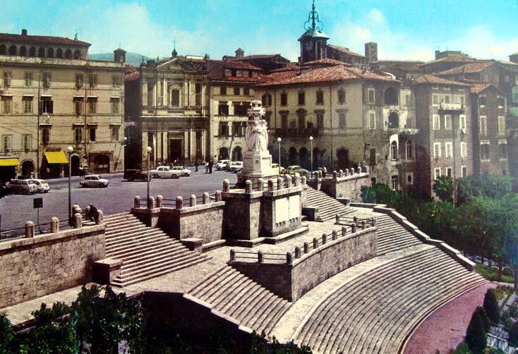 NOTTE SALSERA *VIVI PIAZZA CAVOUR* ANAGNI <Venerdi 11 Settembre>