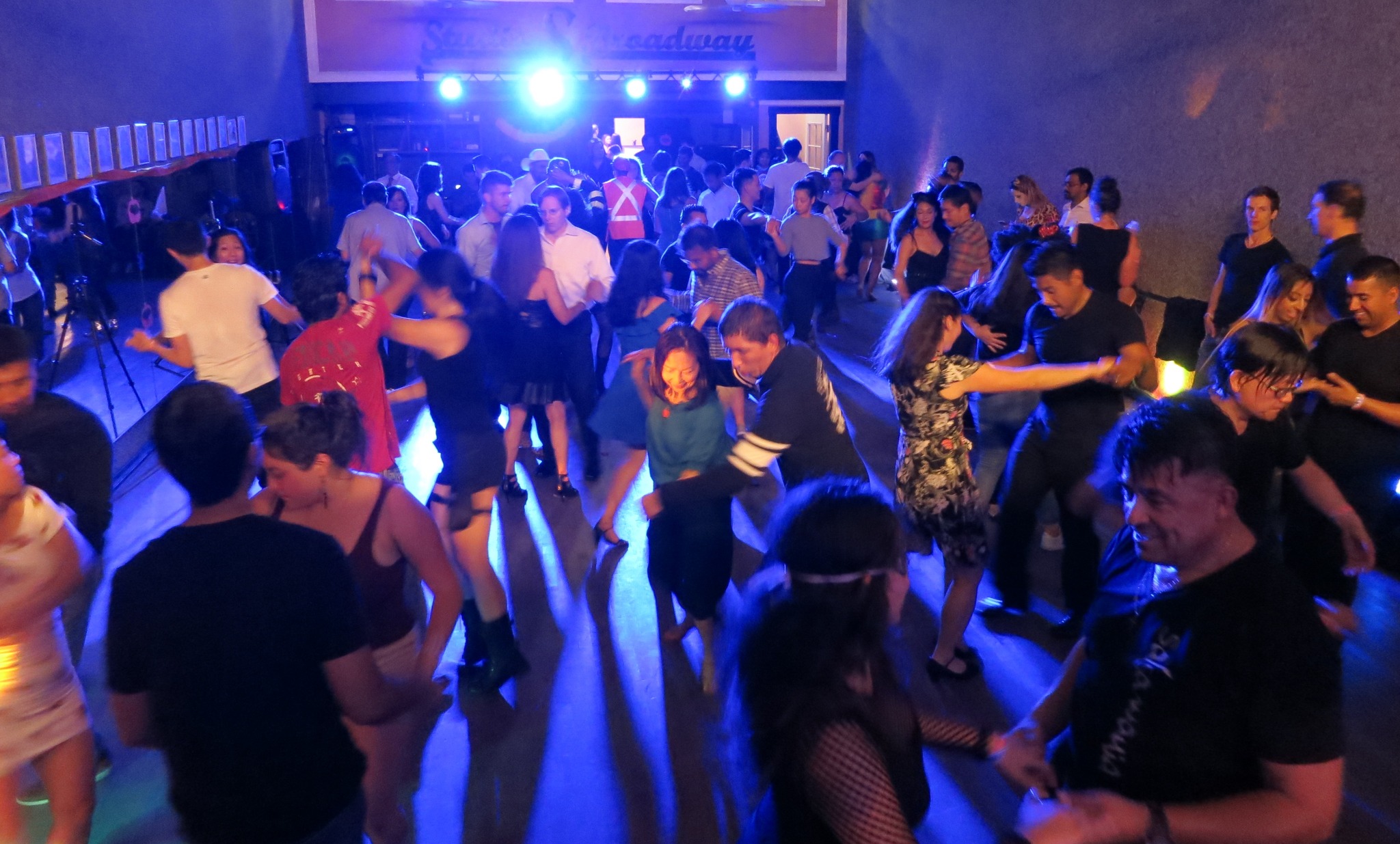 Bachata Sentimiento Dance Social and Dance Class
