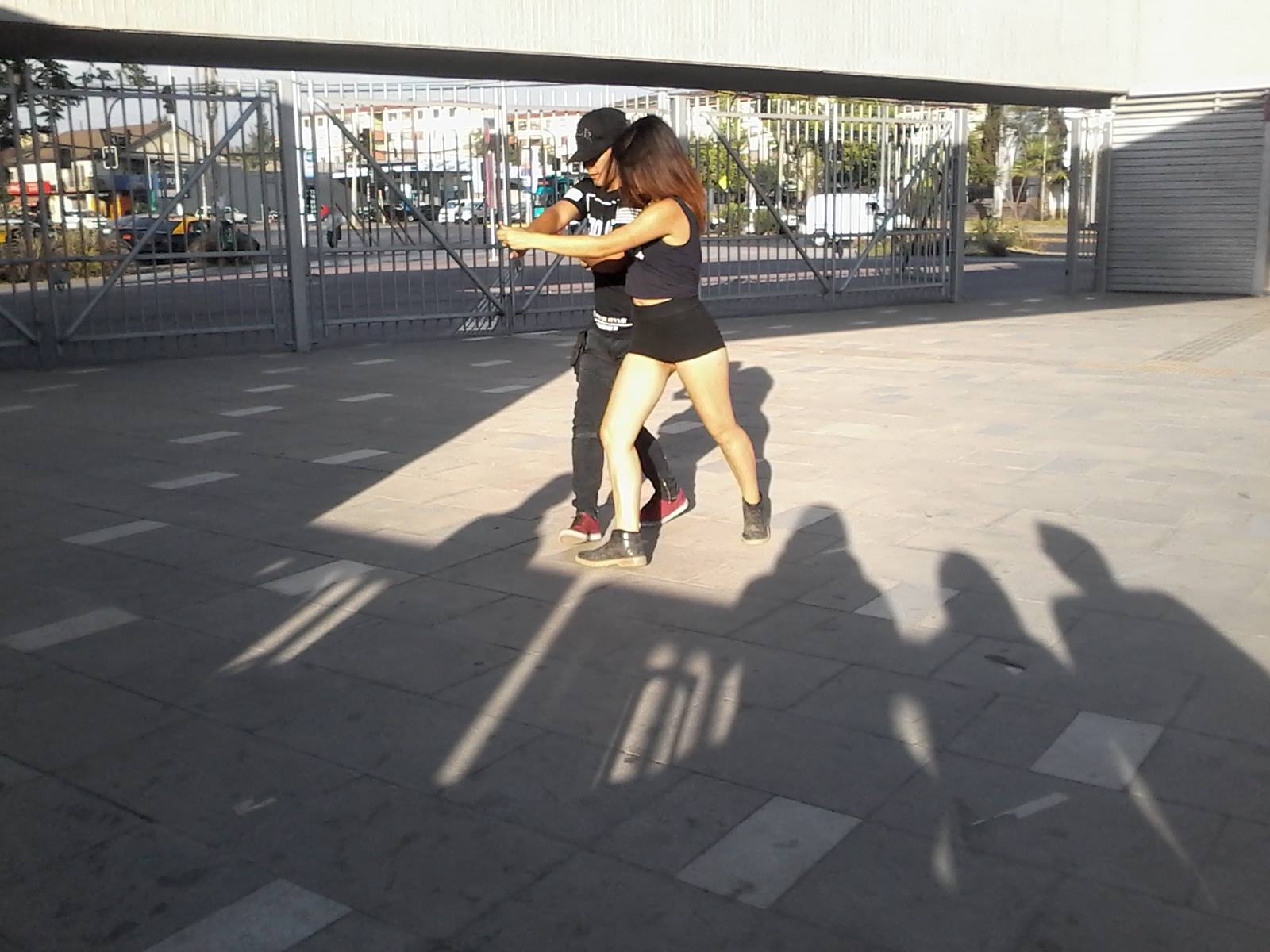 Relámpago: Vivir para bailar SBK (Legión de Reconocimiento 調査兵団)