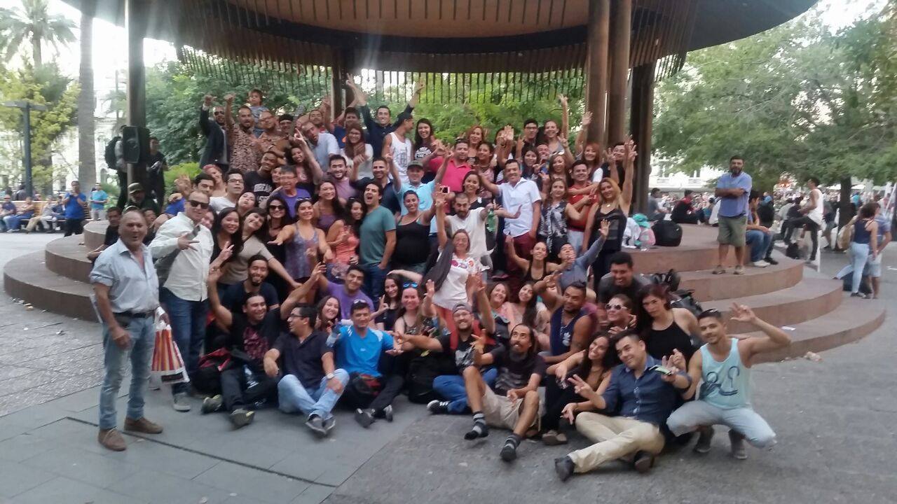 Bailando en Plaza de Armas VII