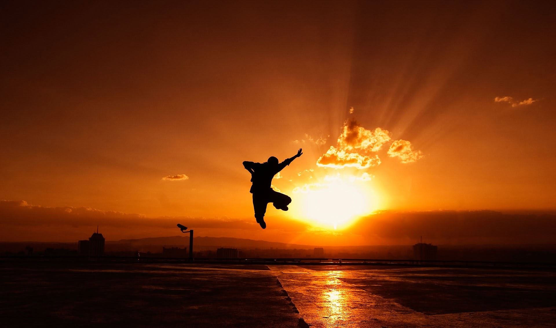 Ecstatic Sunrise meets Osho Dynamic