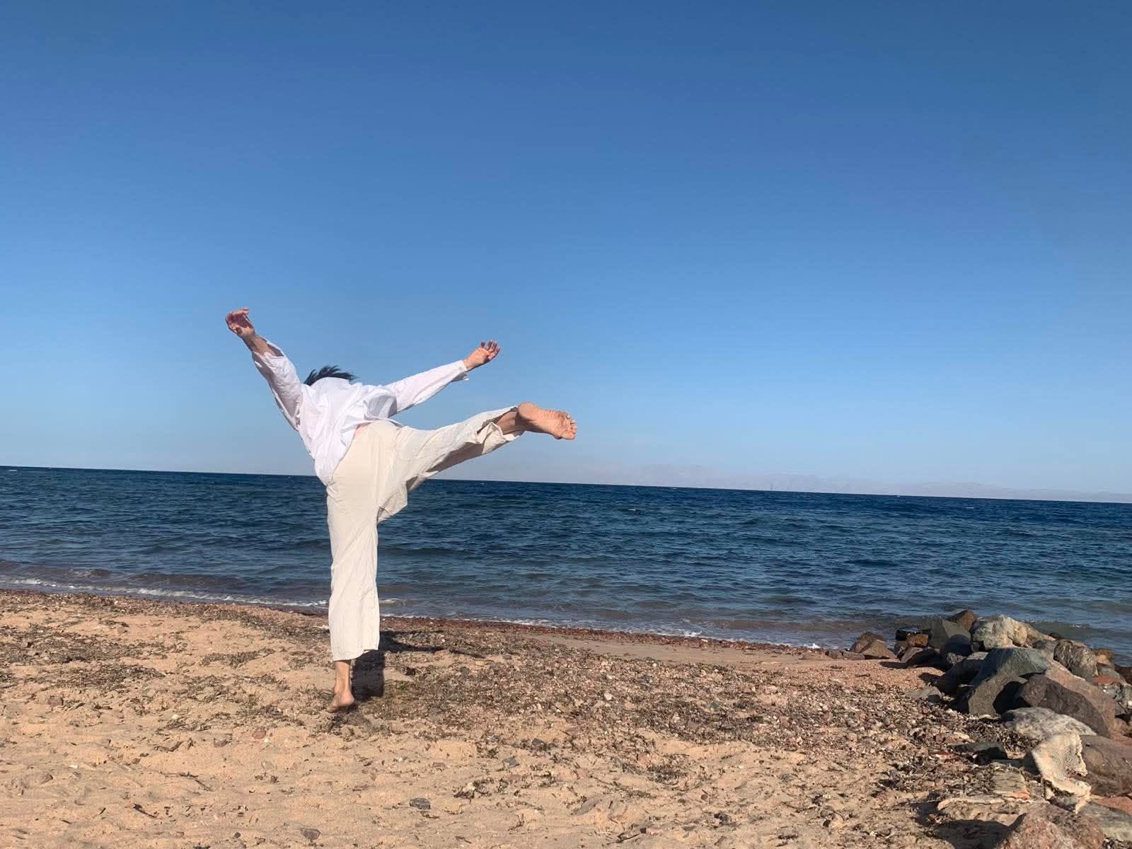 WALKING INTO DANCING: ORGANIC MOVEMENT FOR HEALTH, BALANCE AND POSTURE