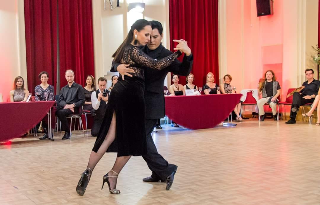 Tango Valso Pamokų Kursas