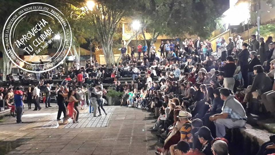 El Tango Vive La Plaza