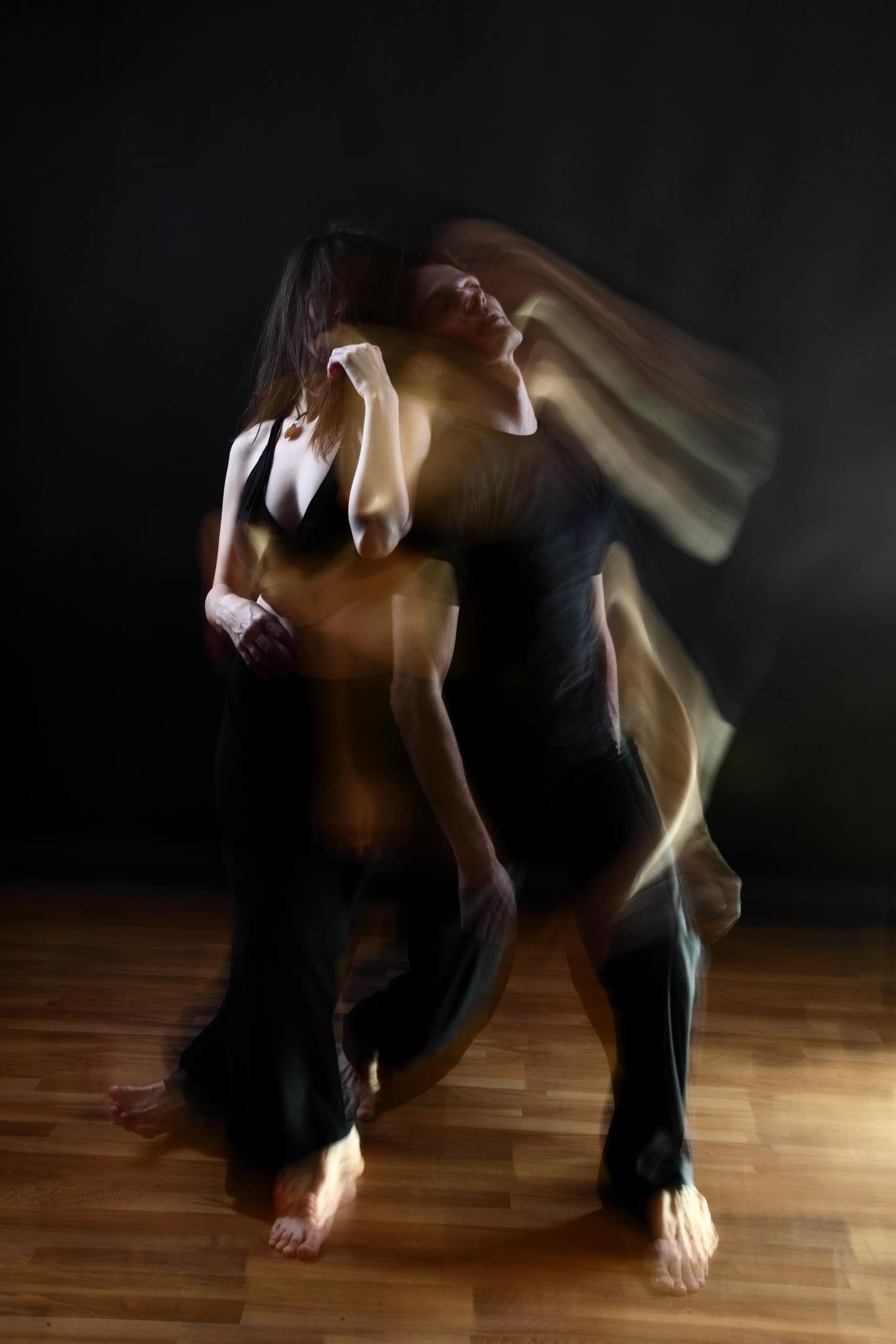 CONTACT IMPROVISATION BASED ON TANTRA