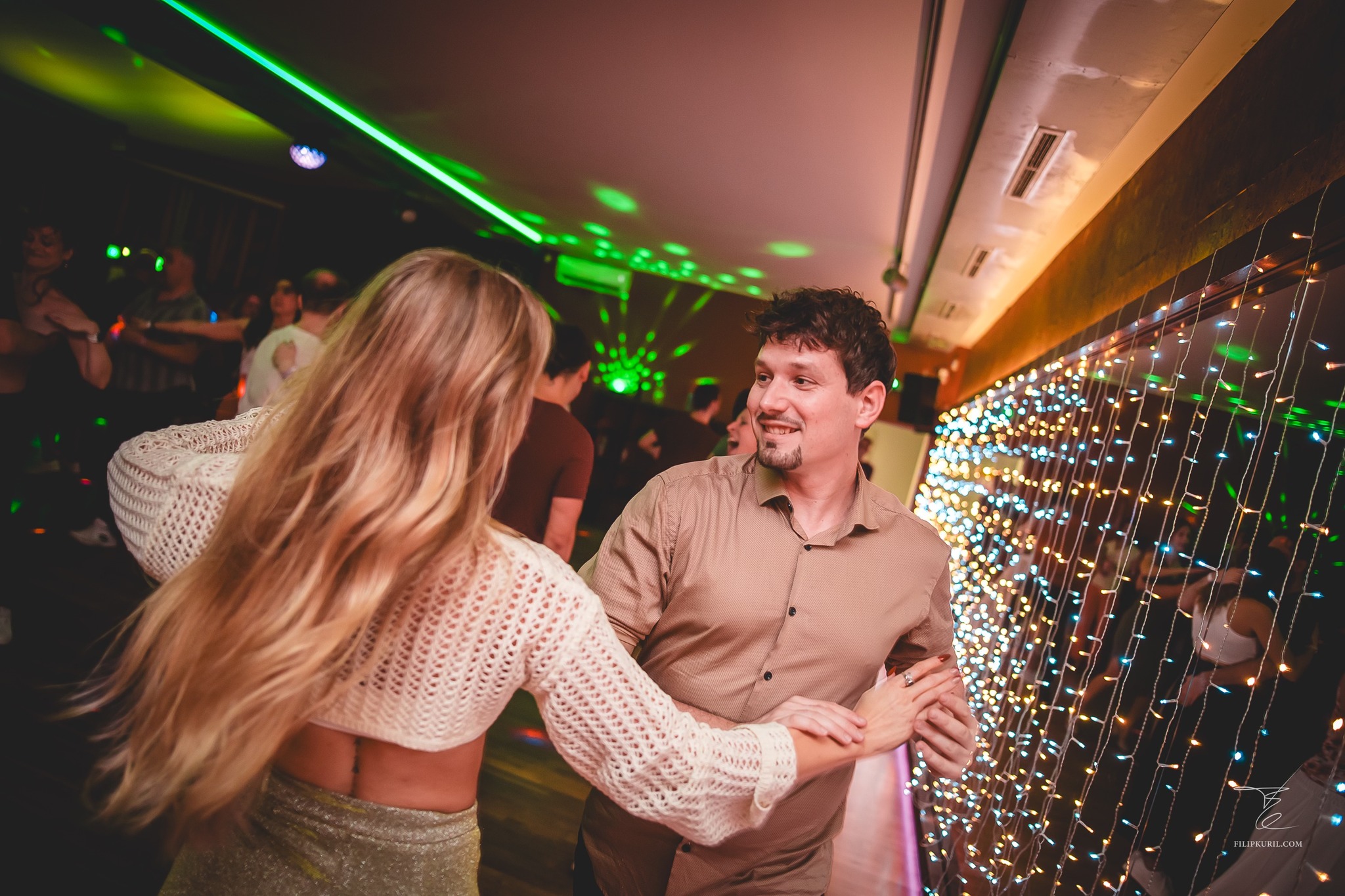 WHITE CHILL ZOUK party