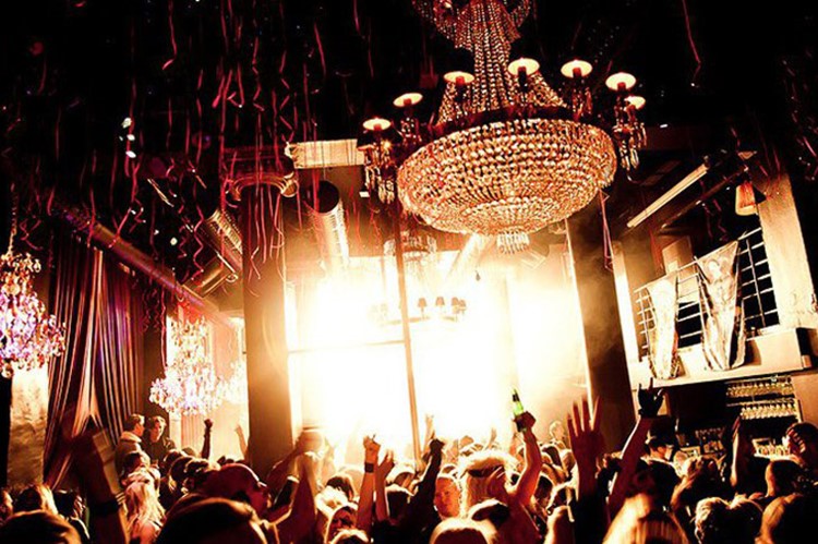 Latin & Reggeton Summer party på Rose! Fri entre till 23.00 (Skriv upp er på listan)