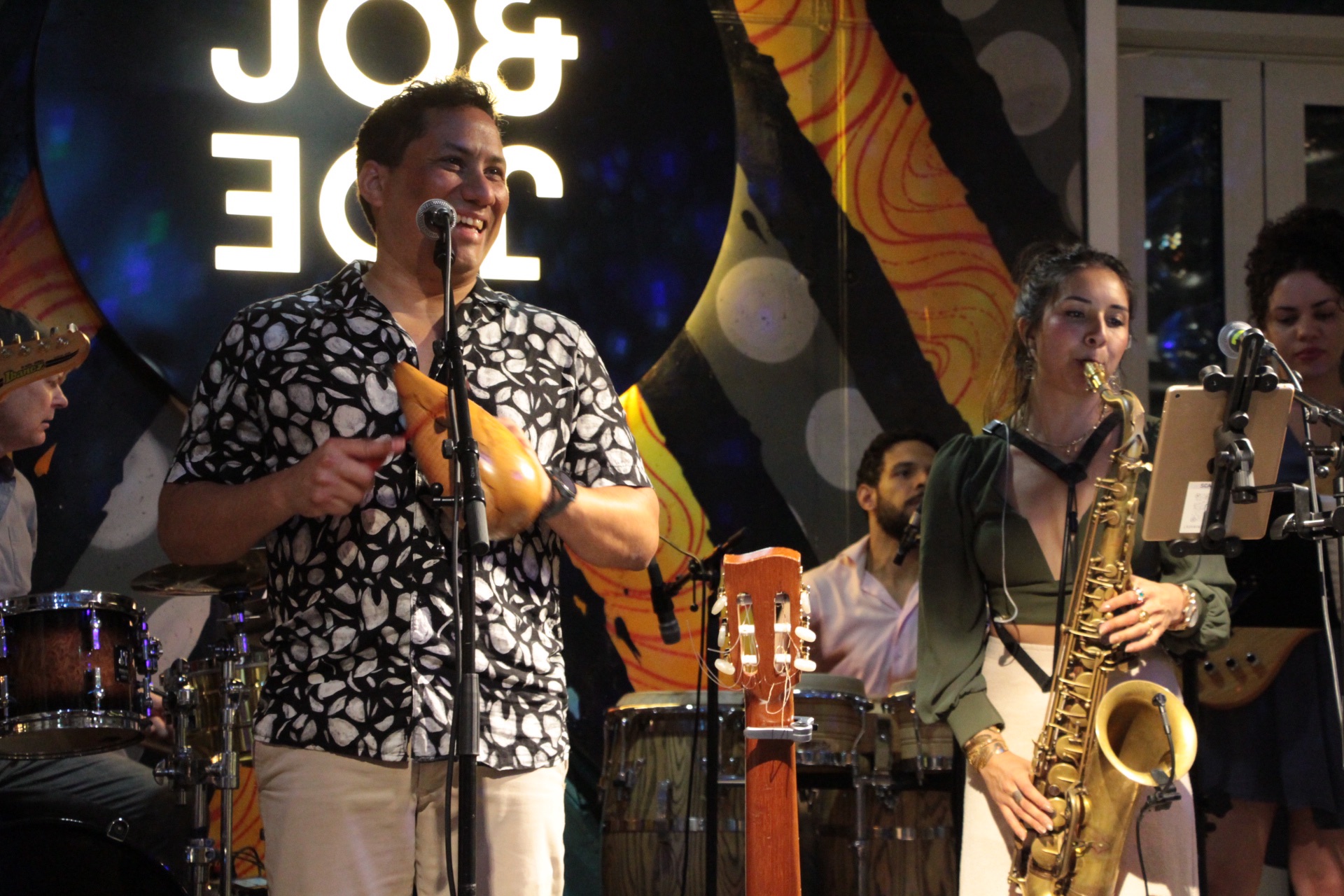 LIVE SALSA NIGHT AT JO&JOE with Jairo Morales & Visa Mestiza