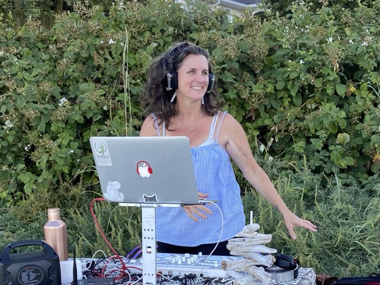 Dance Temple w Shauna Devlin
