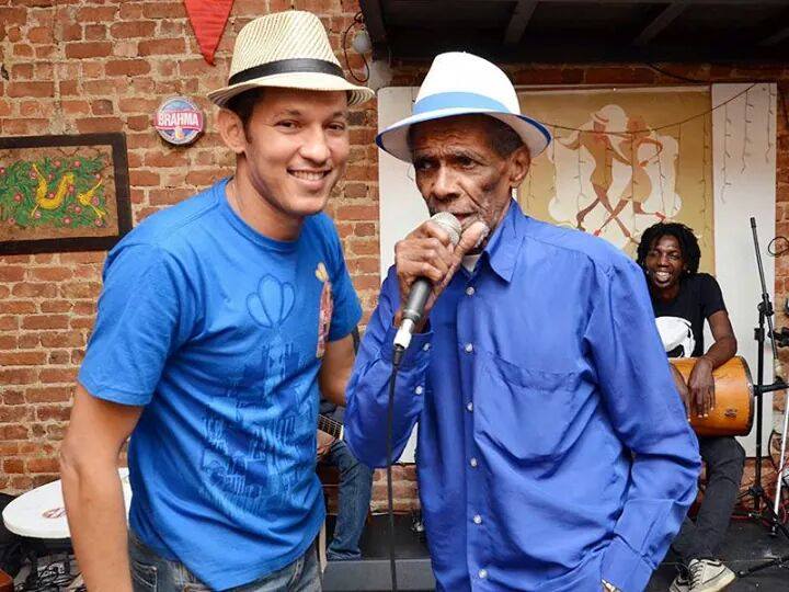 Happy Hour do Mistura Carioca com Waldir 59 e Convidados. Dose dupla de "Caipirinha Carioca"