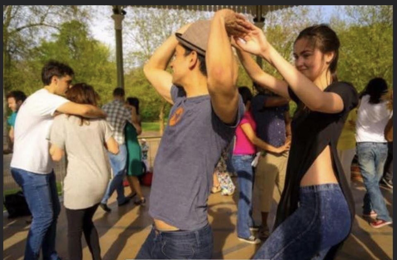 Salsa in the Park