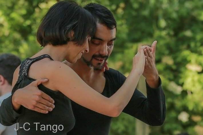 Tango-Impro: Der Tanz der Komplizenschaft & Kreativität.