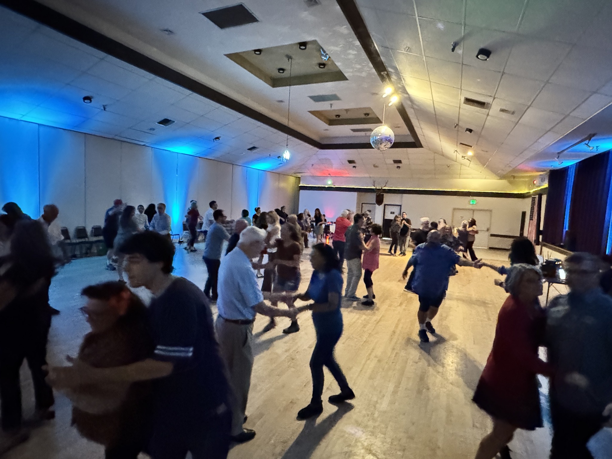 Sactown Swings @ Elks Lodge #6