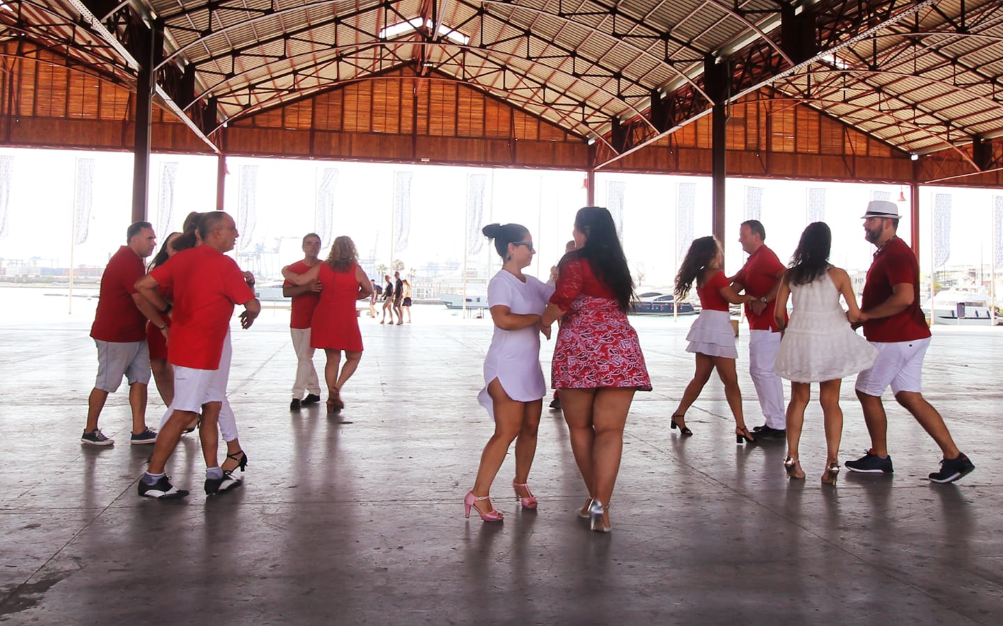 Salsa y Bachata Nivel Intermedio Sep.2019 Nuevo Grupo