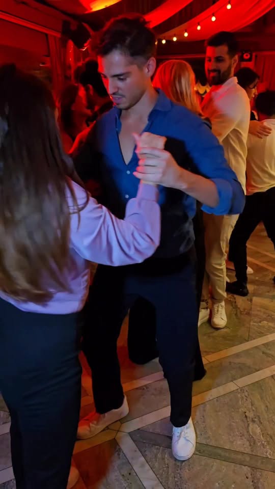 ✨️ BACHATA NIGHT NEW YEARS EDITION x Pinchos Eskilstuna - tisdag 31 dec ✨️