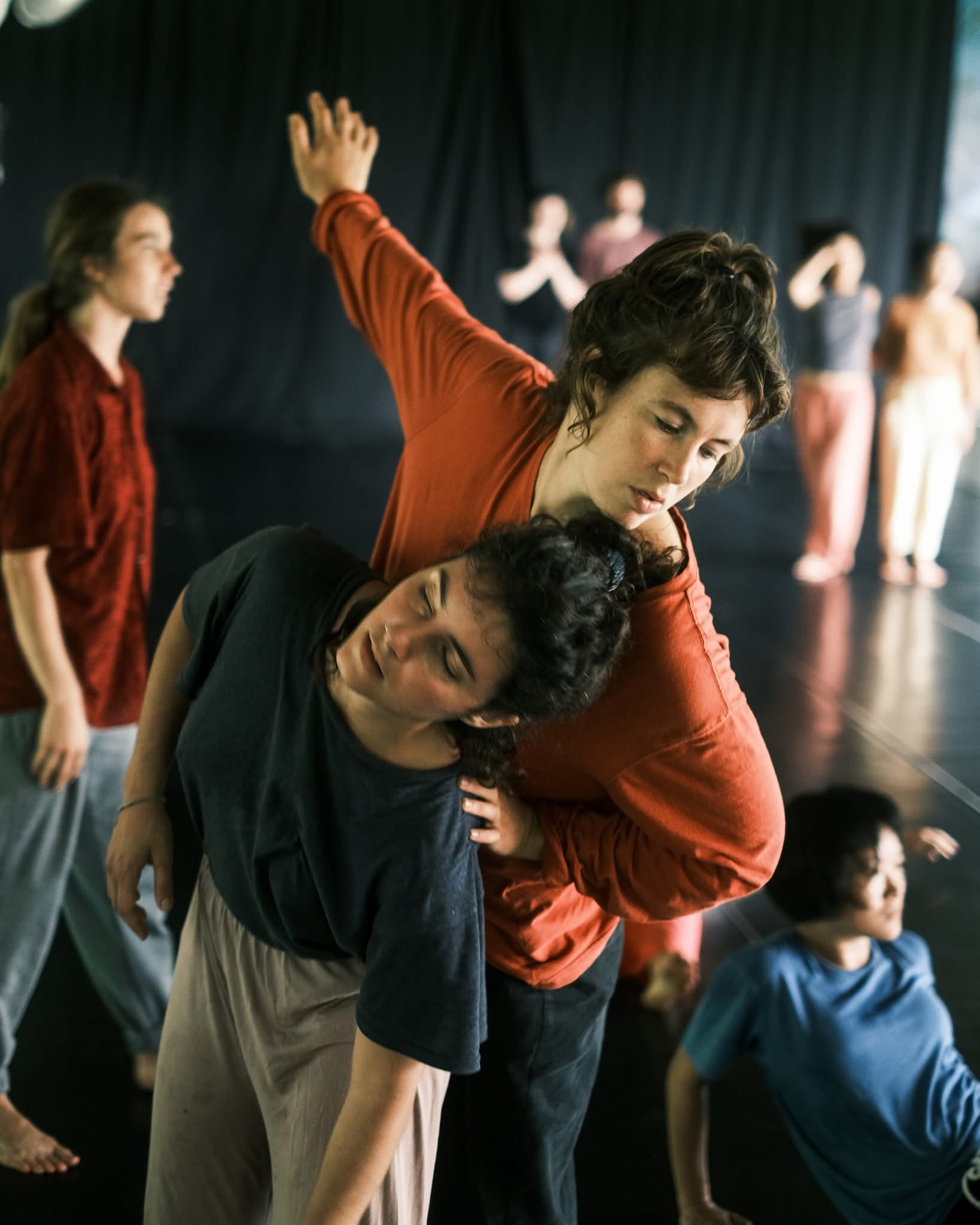 ๐ง๐ผ๐๐ฐ๐ต ๐๐ต๐ฒ ๐ฃ๐ฟ๐ฒ๐๐ฒ๐ป๐ฐ๐ฒ - Contact Improvisation Workshop with Macarena Marino