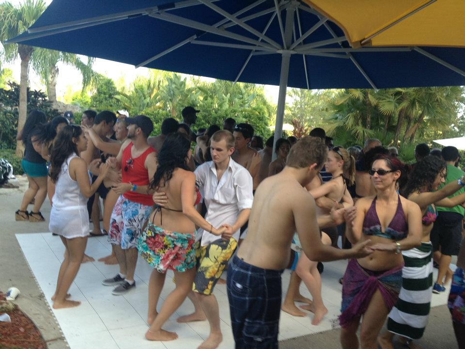 SALSA FAMILIA REUNION