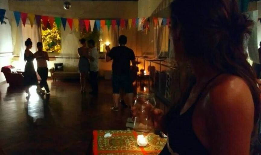 NOCHE De TANGO ! A la gorra! { Clase + Música y Práctica libre }