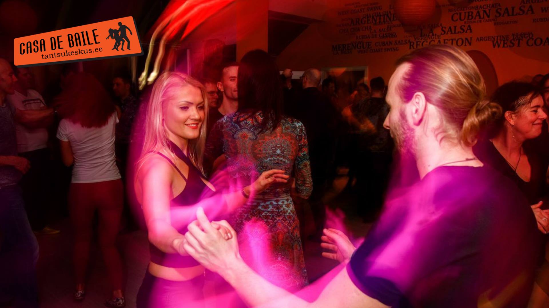 Tule Bachata algkursuse proovitrenni Casa de Bailesse