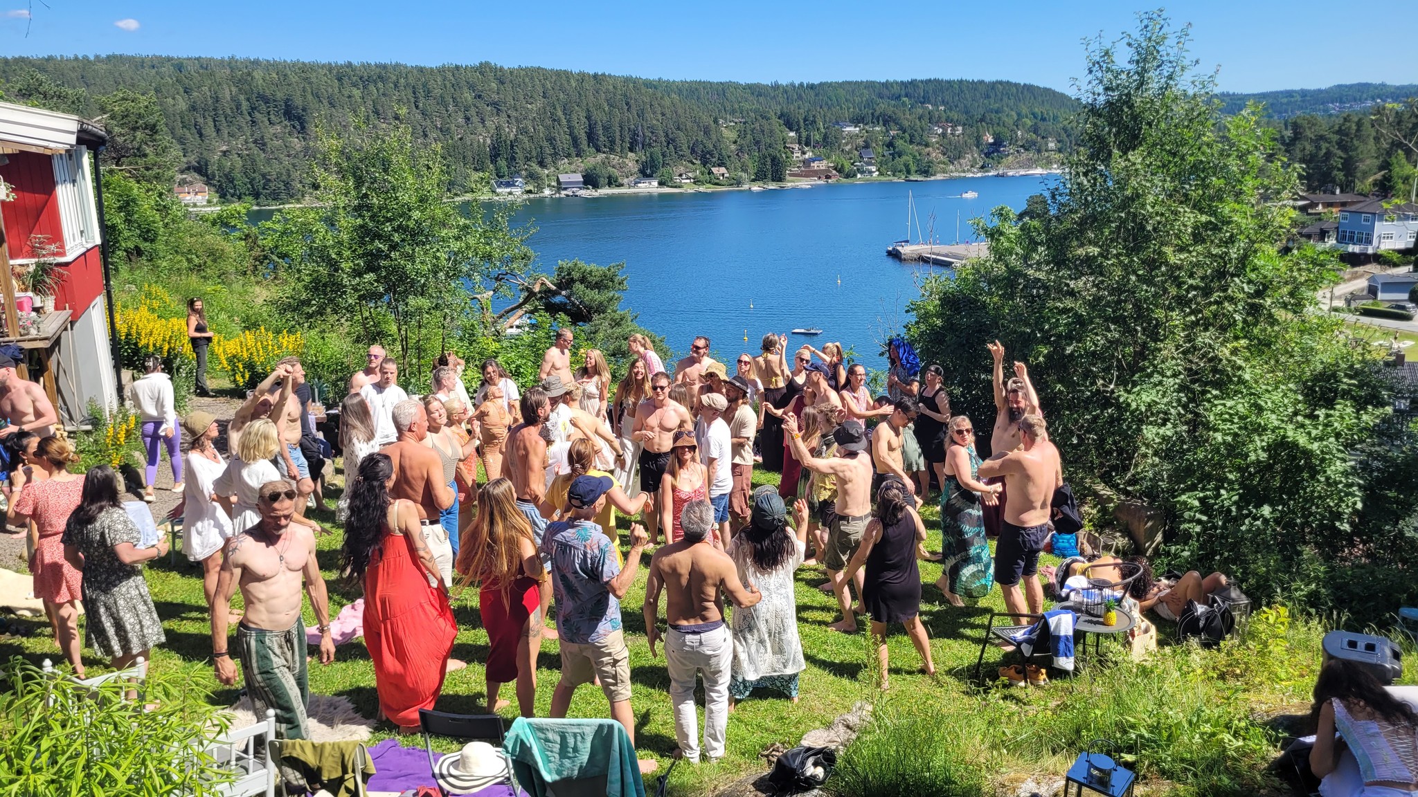 LOVE PARTY! Dancing, connection, singing & picnic by the sea, south of Nesodden