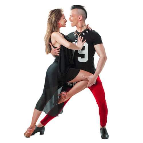 Únete A La Coreografía De Salsa Alumnos