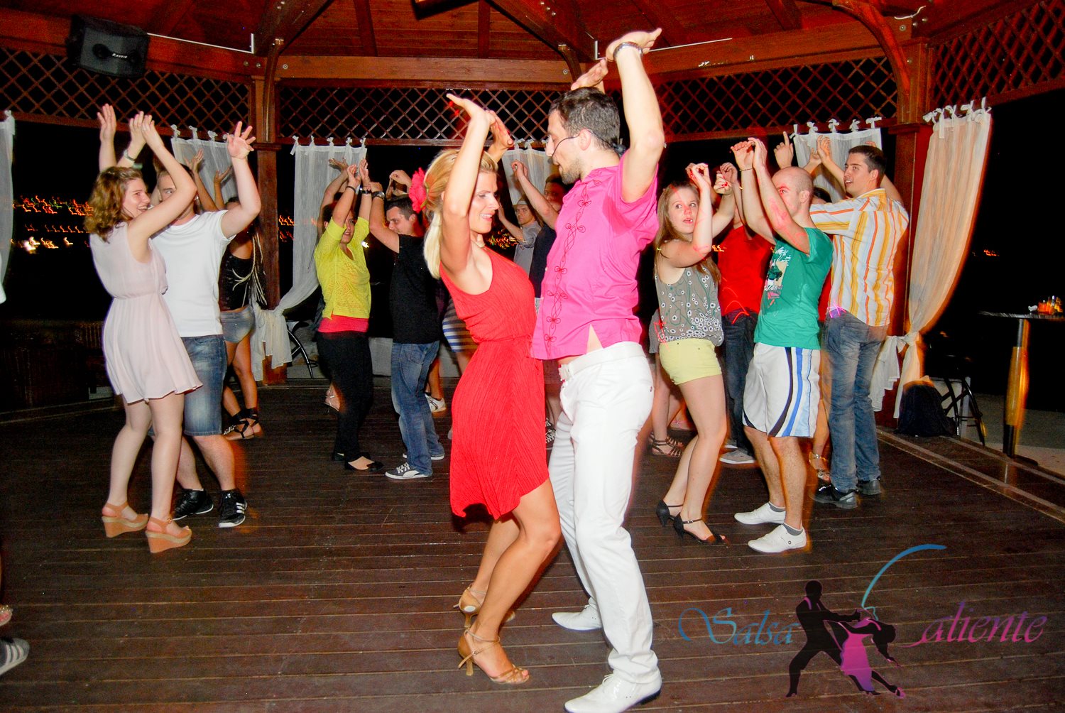 TEČAJ SALSE @ Salsa Caliente