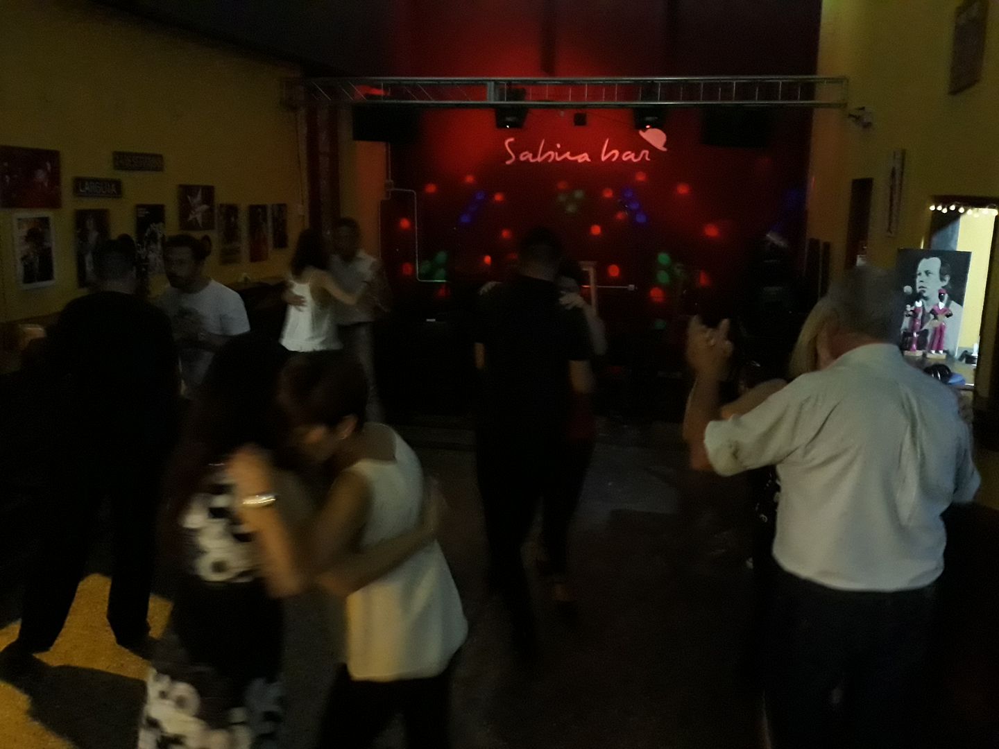 Clases De TANGO en SABINA BAR