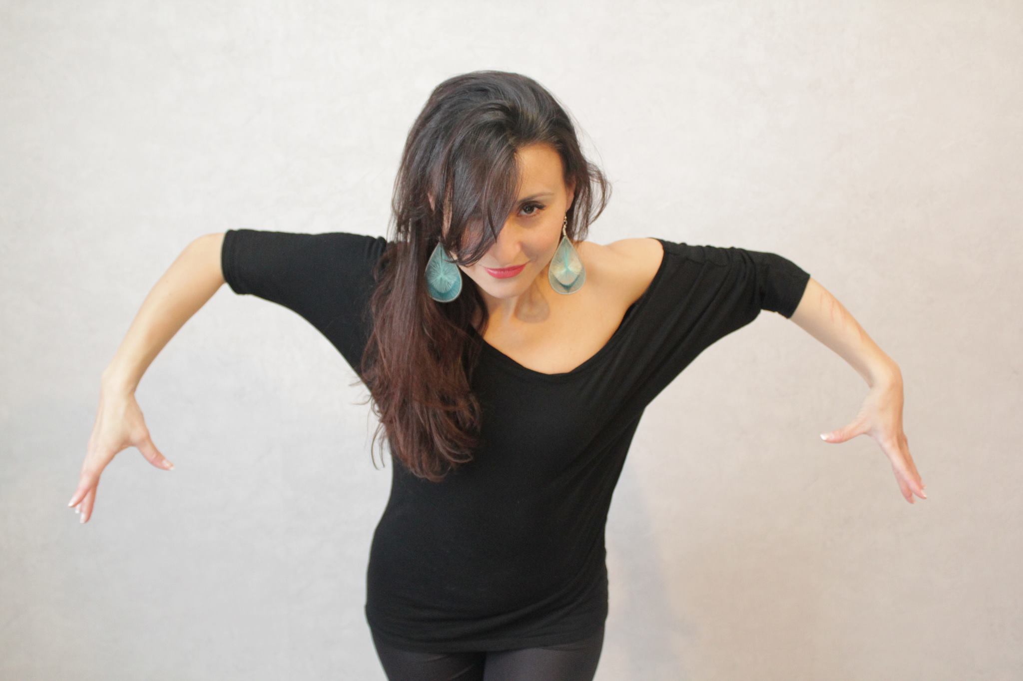 ★★BACHATA DOMINICAINE & LADY STYLING★★ Sonia Belam et Barrio Mio