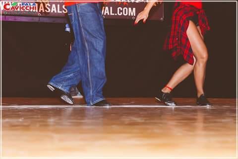 CORSO INTERMEDIO AVANZATO DI SALSA E BACHATA