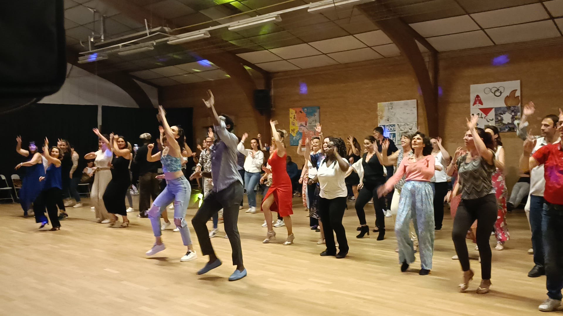 Soirée Multi-danse de Baila Con Amigos
