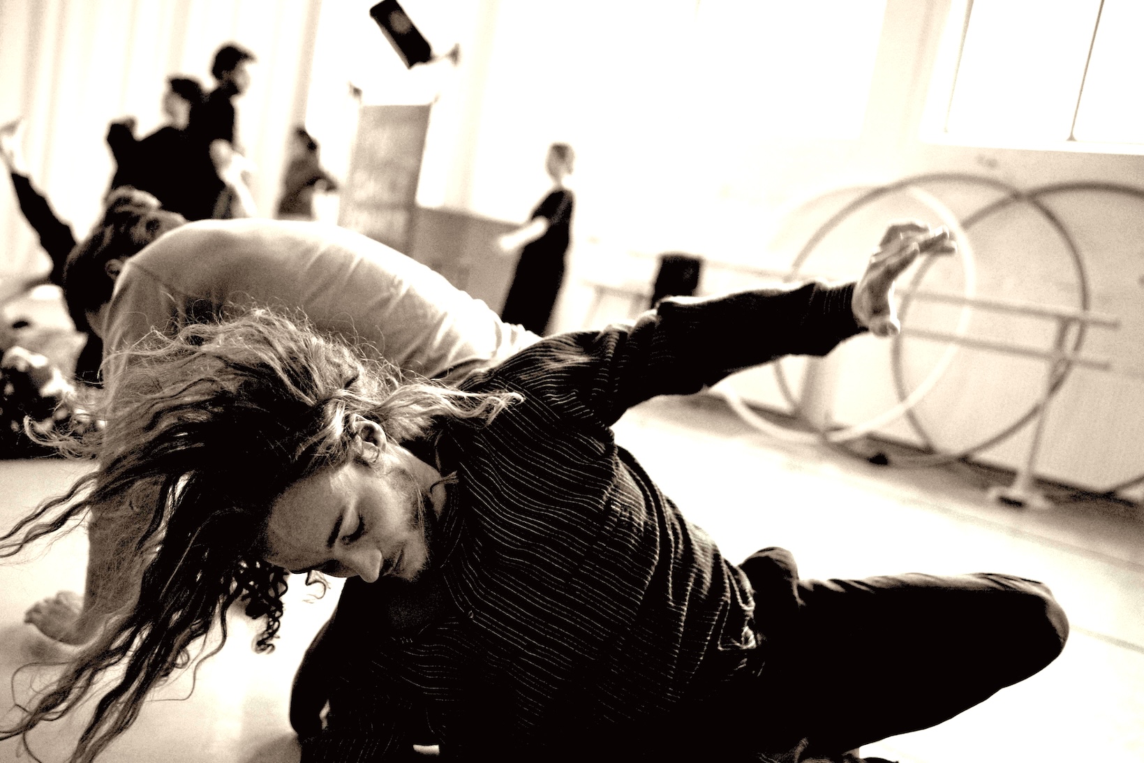 Sunday Dances, w Pipaluk, live Alice Rose, Forsøgsstationen kl 15-18+