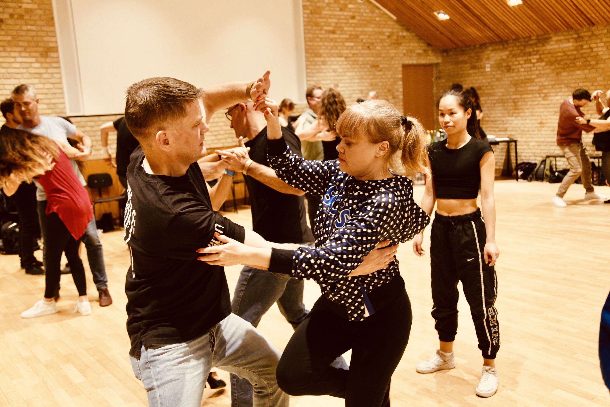 Crash Courses Zouk and or Kizomba
