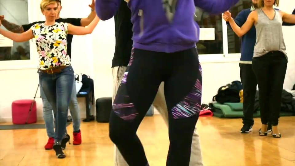 Baila Gratis Salsa y Bachata en Enero