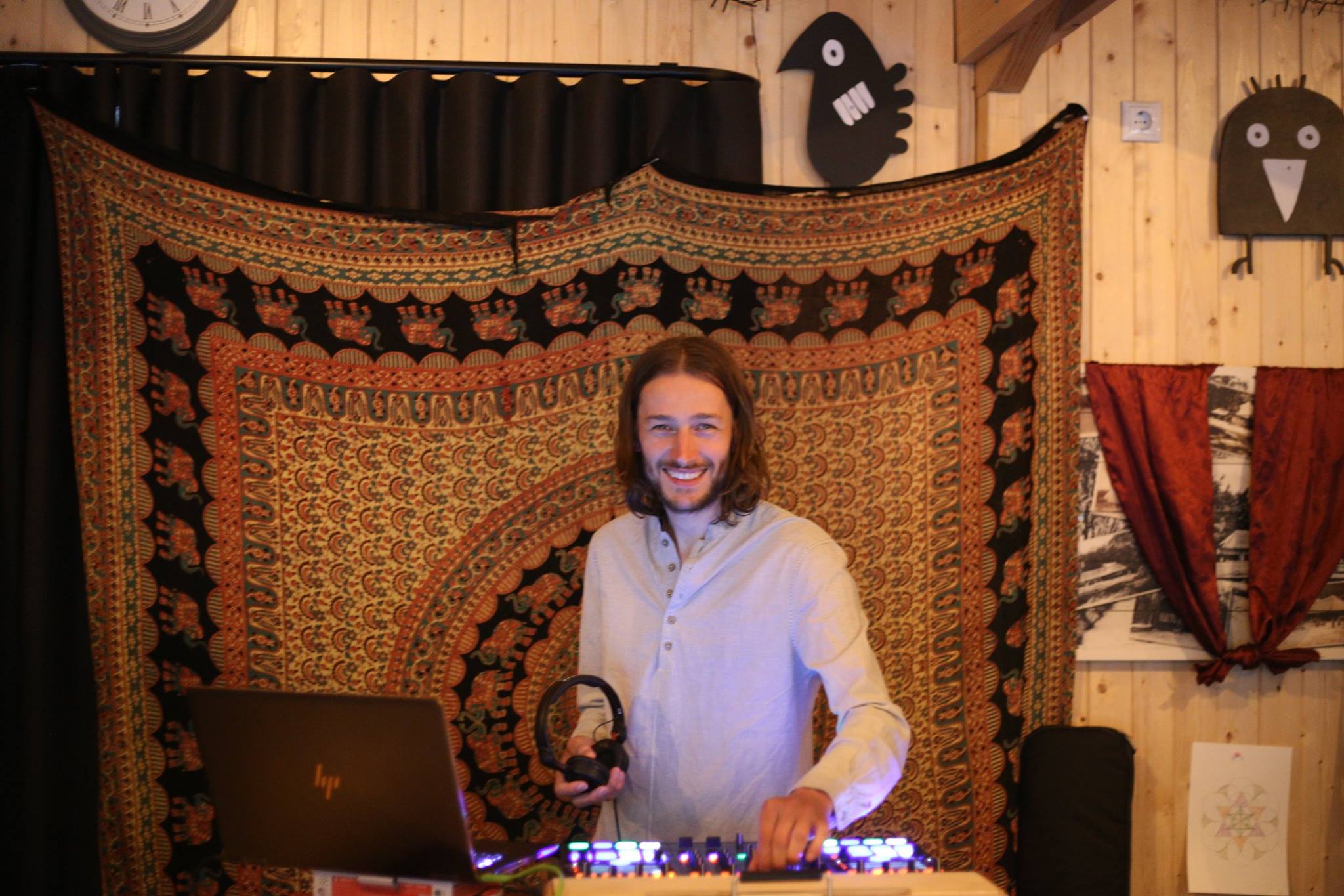 Ecstatic Dance Den Bosch in de prachtige kapèl met Dj Bravon & soundhealing