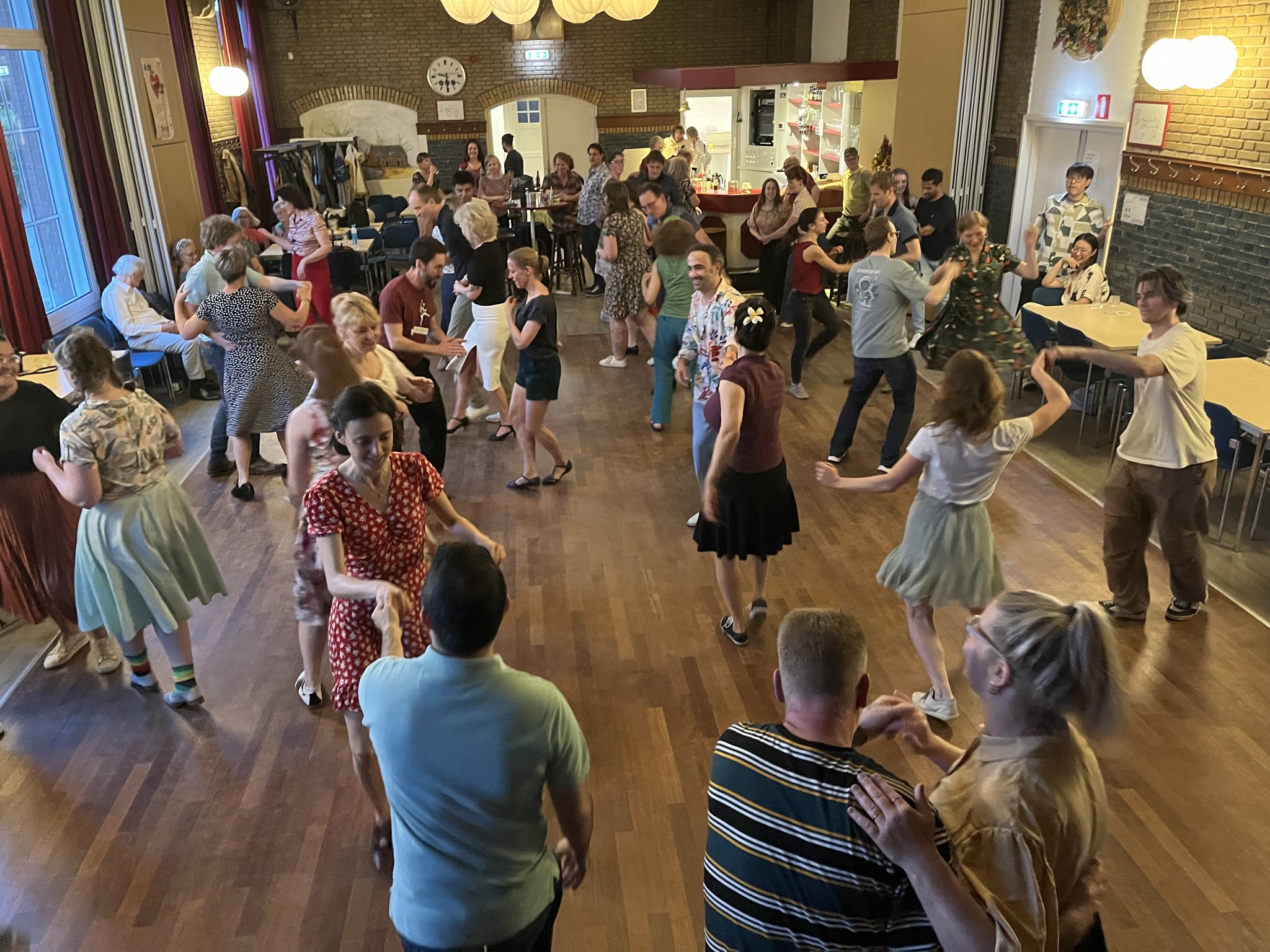 Social dance and Lindy Hop taster