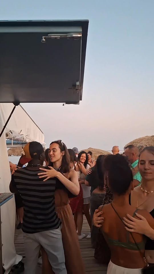 Playa Bonita Au 🦋