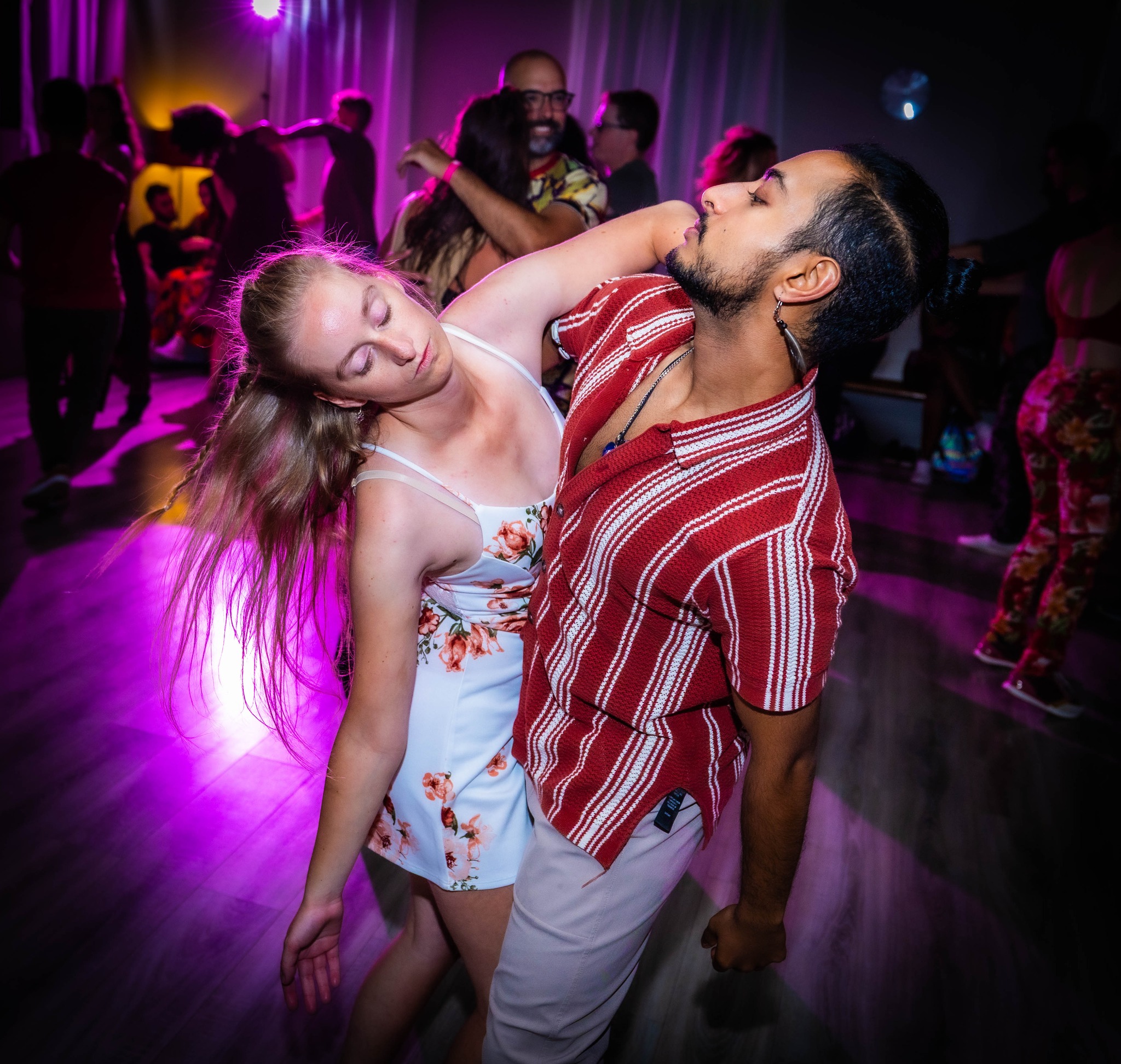 Pura Bachata Ateliers de Bachata & Soirée 100% Bachata avec Dj Estefano