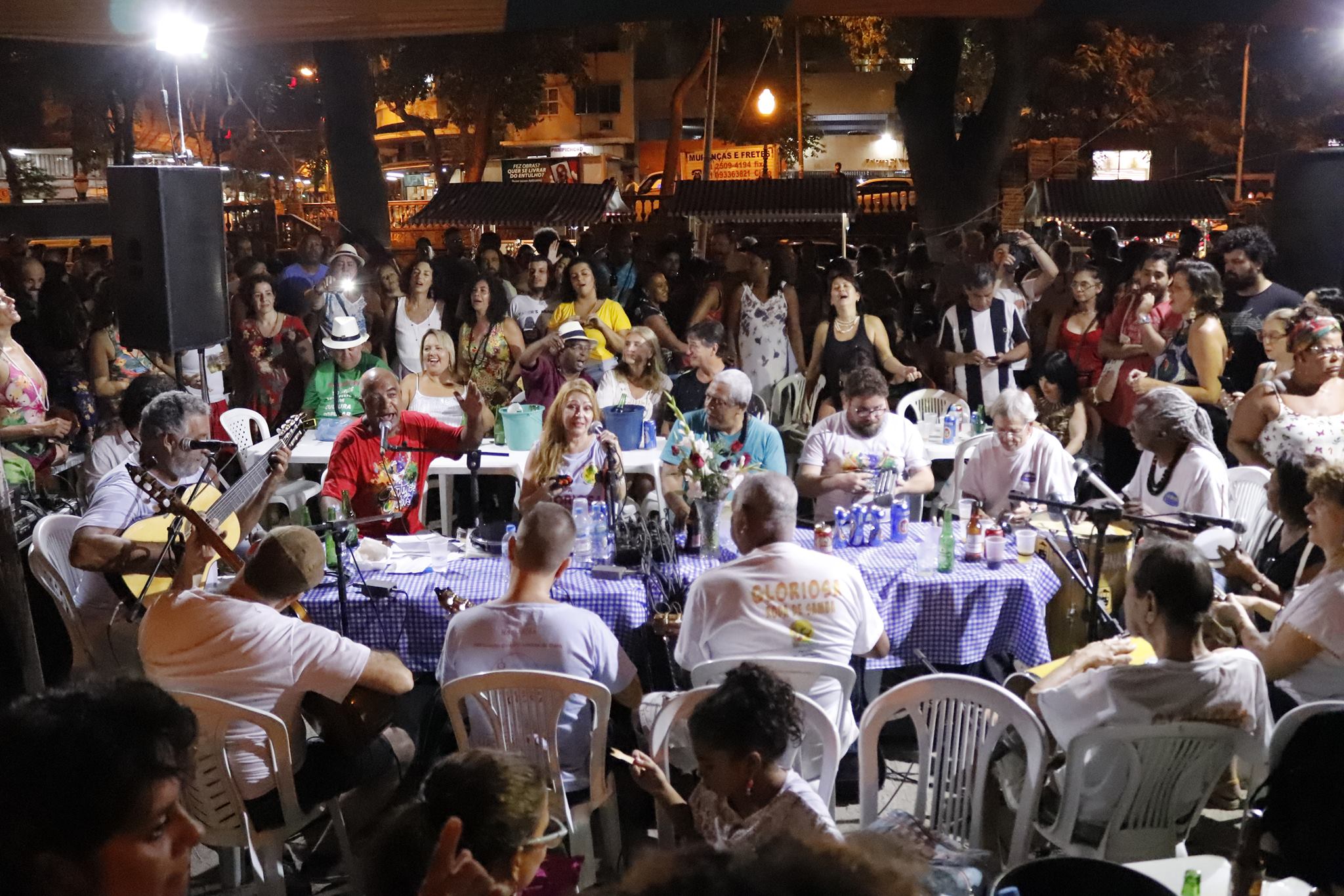 Gloriosa Roda de Samba. Paulão 7 Cordas. Grátis!
