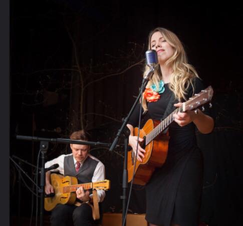 Swingin’ Spring late night with live blues