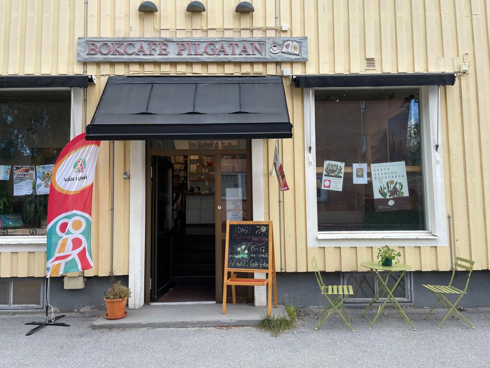 Vänfika på Bokcafé Pilgatan
