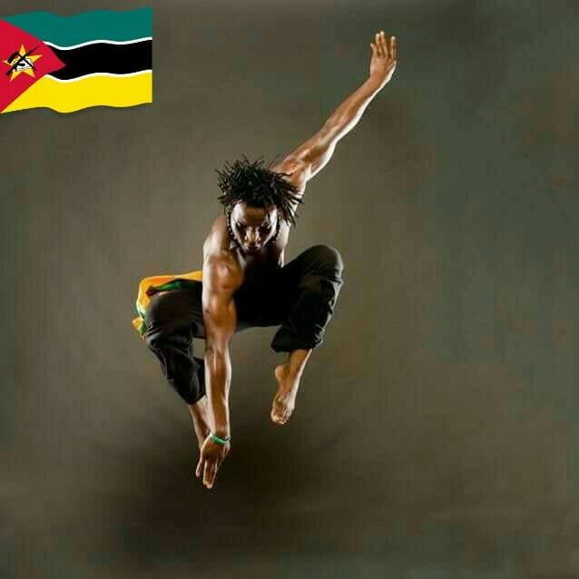 African Dance Bootcamp Fearturing Traditional Mozambican Senba!