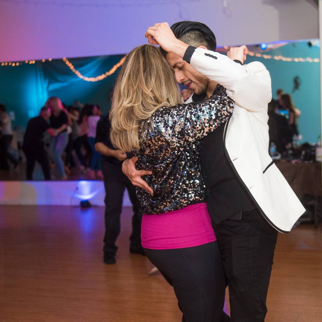 Acc Sensual Bachata @Dance Underground