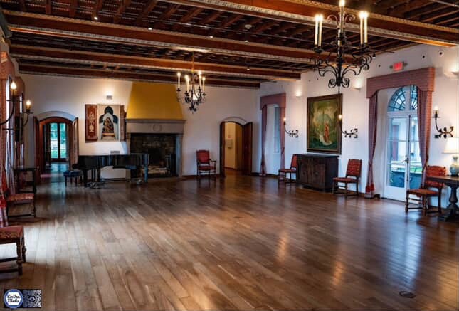 Swing Dancing at the Villa Terrace