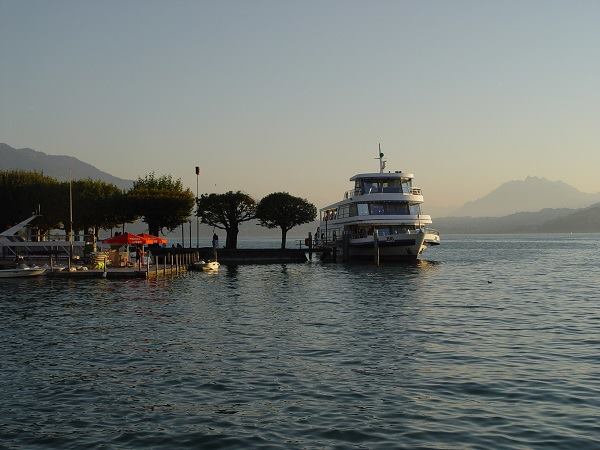 Salsaschiff auf dem Zugersee