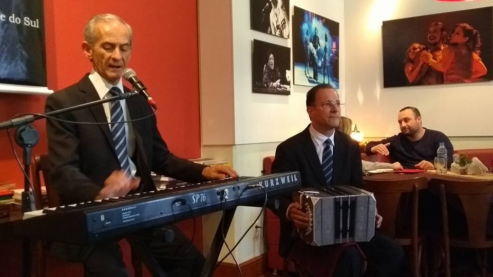 Tangueando No Café De Noviembre