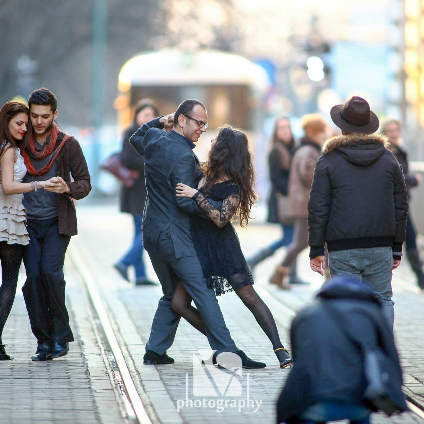 Cursuri Tango Argentinian cu Florian si Carmen ! Din 20.03.2014.