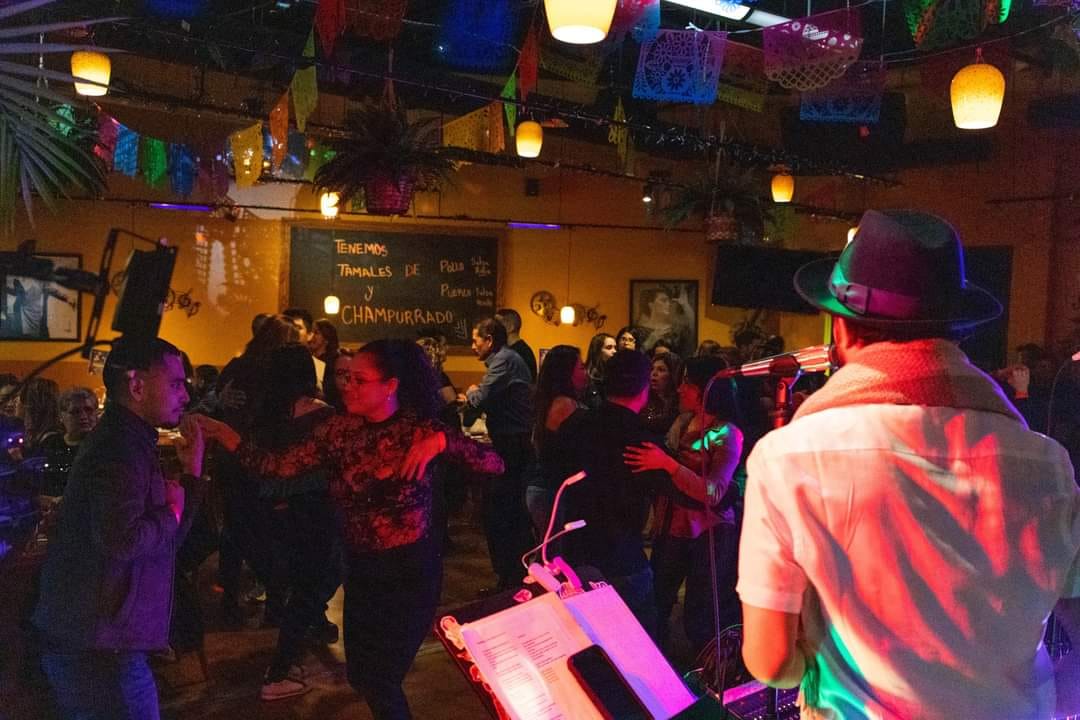 Son de Esquina live